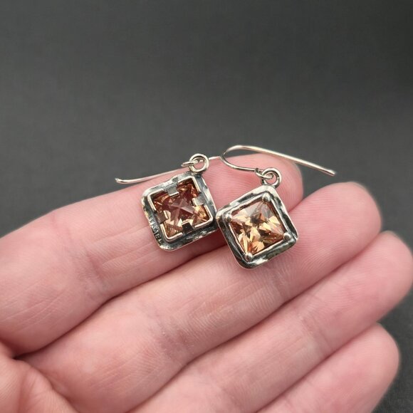 Sterling Silver Quality Cubic Zirconia Brown Earrings A7011 - Picture 5 of 8